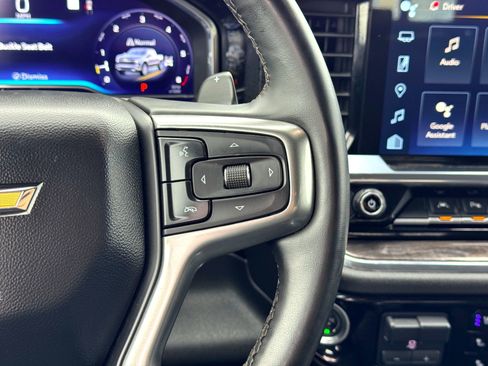 Used 2023 Chevrolet Silverado 1500 LTZ w/ LTZ Convenience Package II AWD/4WD image 23