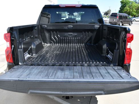 Used 2022 Chevrolet Silverado 1500 LT image 8