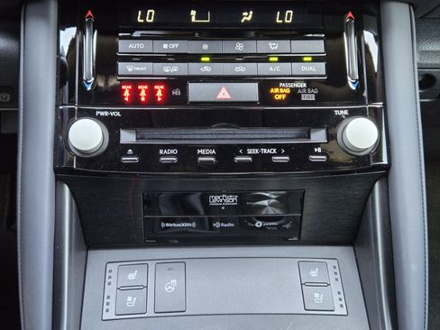 Certified 2023 Lexus IS 350 F Sport image 28