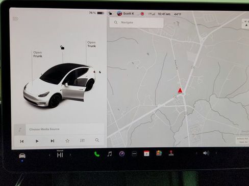 Used 2022 Tesla Model Y Performance image 22