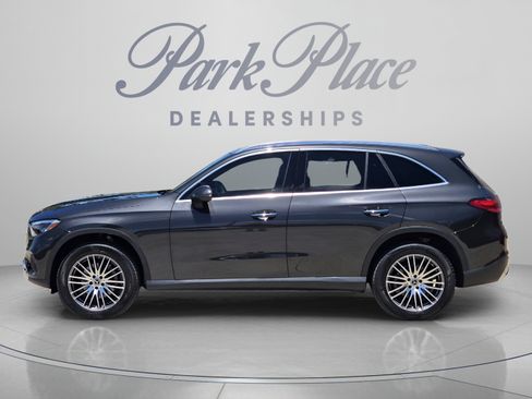 Certified 2026 Mercedes-Benz GLC 300 image 2