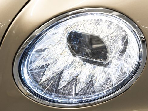 Used 2026 Bentley Flying Spur V8 AWD/4WD image 14