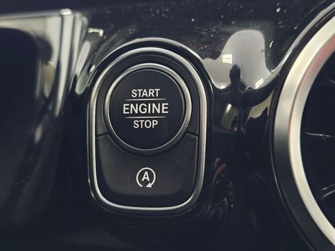 Used 2022 Mercedes-Benz GLA 250 4MATIC w/ Premium Package Lite image 40