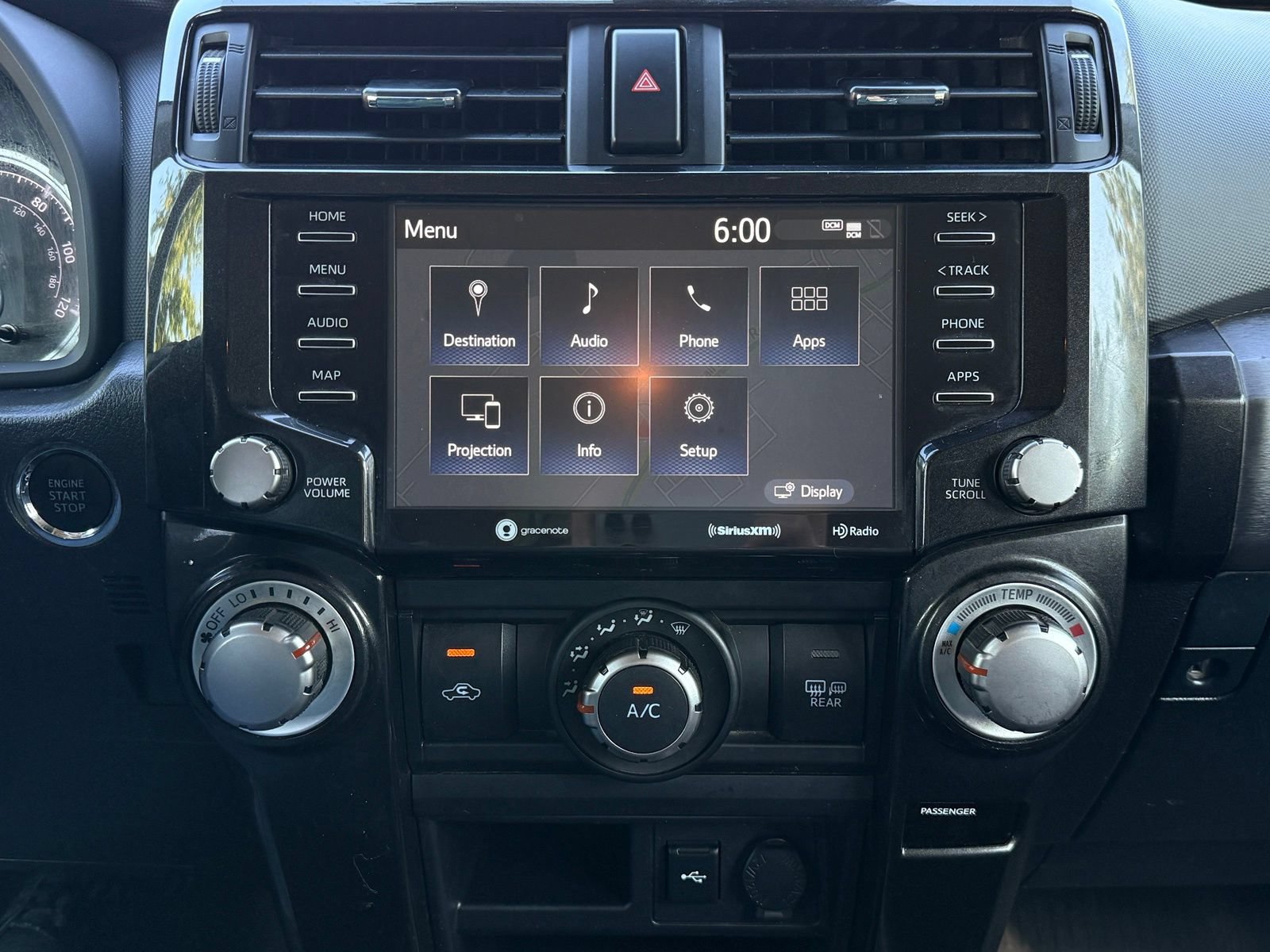 Used 2020 Toyota 4Runner TRD Off-Road Premium AWD/4WD image 30