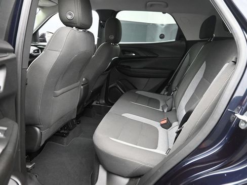 Used 2021 Chevrolet TrailBlazer LT w/ Convenience Package FWD image 12