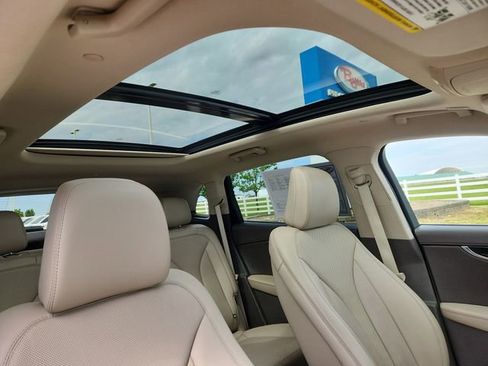 Used 2023 Lincoln Nautilus Reserve AWD/4WD image 27
