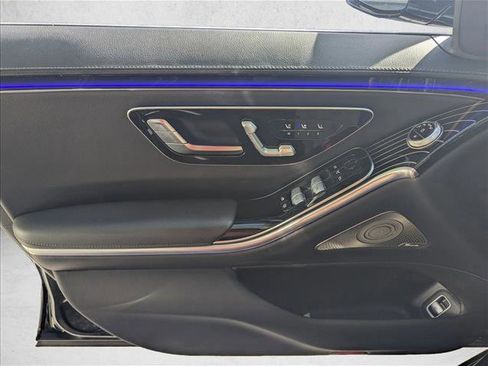 Certified 2023 Mercedes-Benz S 500 4MATIC image 9