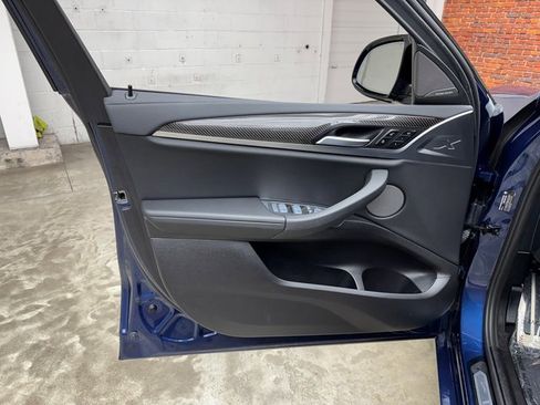 Certified 2023 BMW X4 M40i image 10