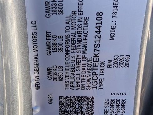 New 2025 Chevrolet Colorado Trail Boss w/ Midnight Edition image 16