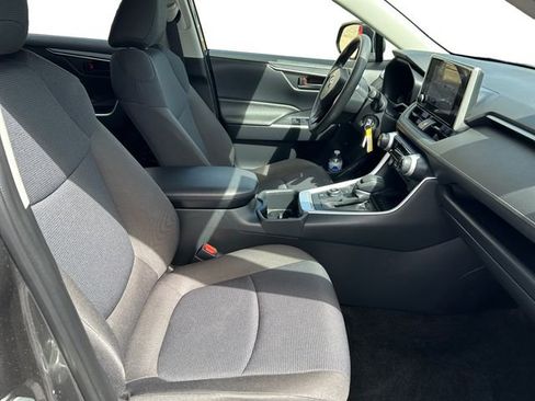Certified 2025 Toyota RAV4 LE image 16