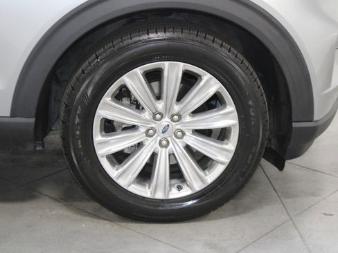 Used 2021 Ford Explorer Limited w/ Equipment Group 301A image 12