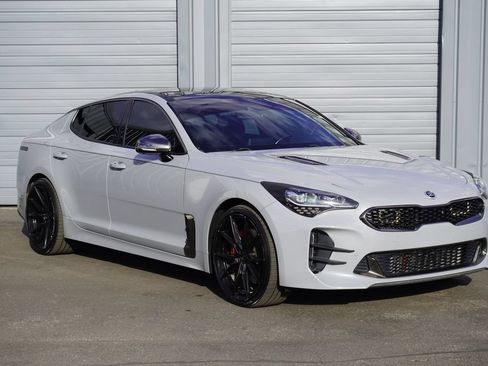 Used 2020 Kia Stinger GT2 AWD/4WD image 8