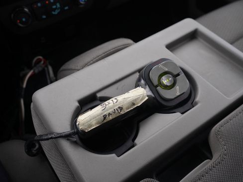 Used 2019 Ford F250 XLT image 40