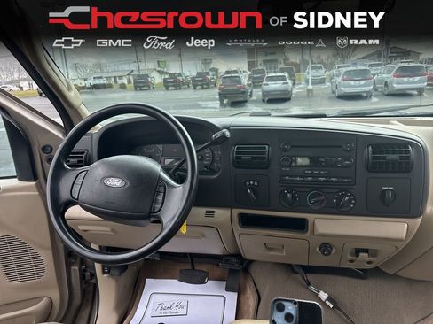 Used 2006 Ford F350 XL image 39