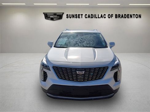 Used 2019 Cadillac XT4 Premium Luxury image 2