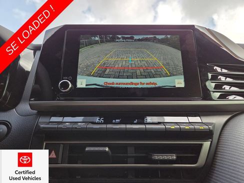 Used 2026 Toyota Camry SE FWD image 32