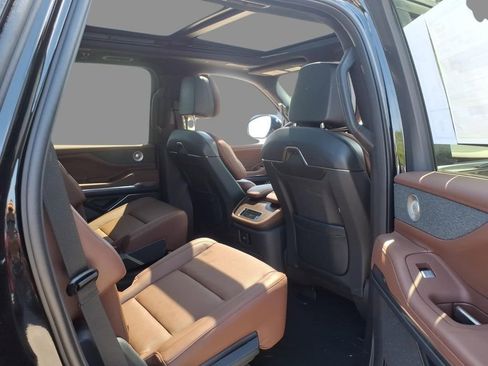 New 2026 Lincoln Navigator Reserve AWD/4WD image 11