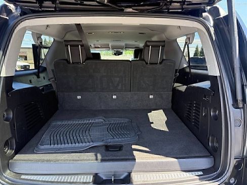 Used 2018 GMC Yukon XL SLT AWD/4WD image 16
