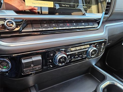 New 2026 GMC Sierra 1500 SLT w/ SLT Premium Package image 26