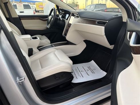 Used 2017 Tesla Model X 100D image 25