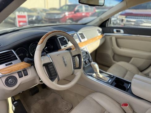 Used 2012 Lincoln MKS image 13