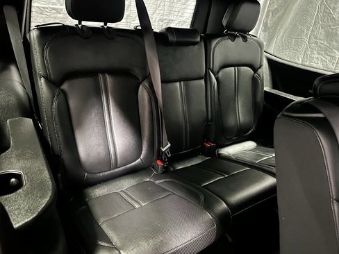 Used 2022 Jeep Wagoneer Series II AWD/4WD image 4