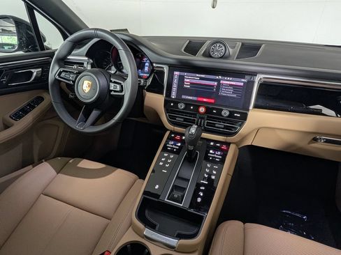 New 2026 Porsche Macan AWD/4WD image 22