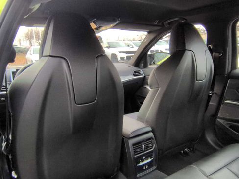 Used 2023 BMW M3 Competition image 19