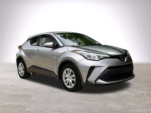 Used 2020 Toyota C-HR LE FWD image 2