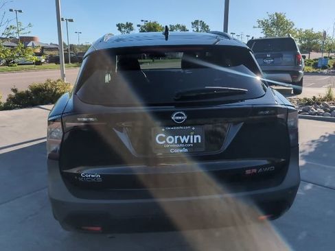Used 2025 Nissan Kicks SR AWD/4WD image 7