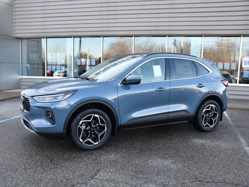 New 2026 Ford Escape Platinum w/ Premium Technology Package image 2