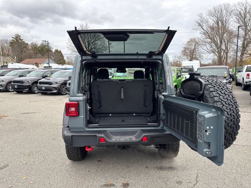 New 2026 Jeep Wrangler Rubicon w/ Steel Bumper Group AWD/4WD image 33