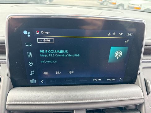 Used 2023 Chevrolet Suburban LT image 16