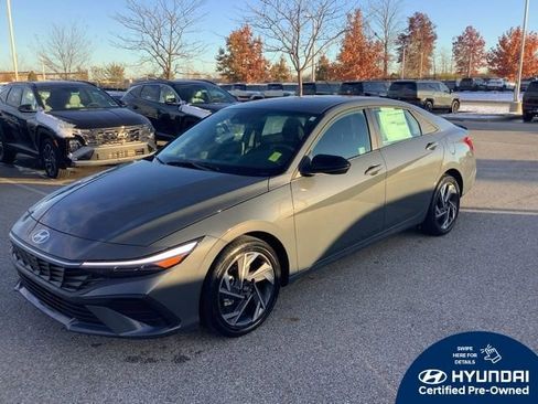 Certified 2025 Hyundai Elantra SEL image 1
