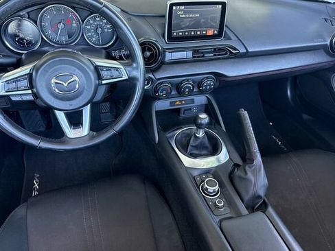 Used 2016 MAZDA MX-5 Miata Club RWD image 13