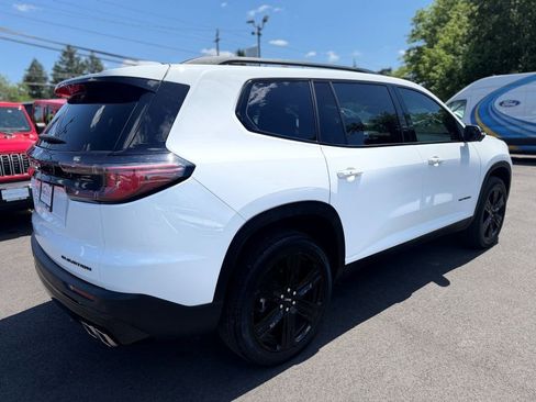 Used 2024 GMC Acadia Elevation w/ Black Edition FWD image 3