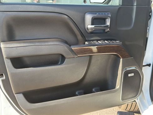 Used 2017 GMC Sierra 1500 Denali w/ Denali Ultimate Package AWD/4WD image 17