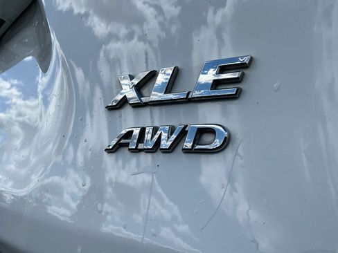 Used 2023 Toyota RAV4 XLE AWD/4WD image 21