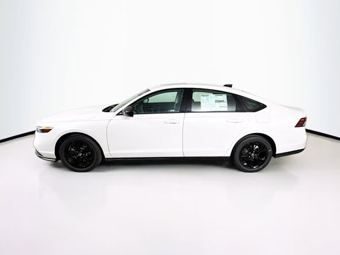 New 2025 Honda Accord SE image 7