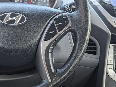 Used 2013 Hyundai Elantra GLS w/ Preferred Pkg FWD image 19
