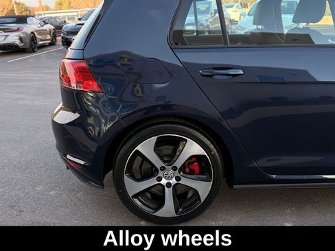 Used 2017 Volkswagen GTI SE image 14