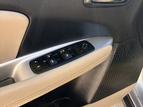 Used 2017 Dodge Journey SXT w/ Safe & Sound Group image 6