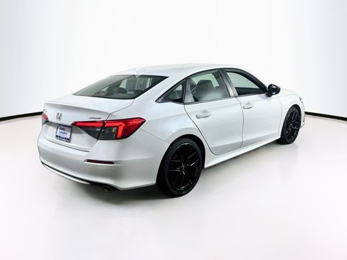 Used 2023 Honda Civic Sport image 5