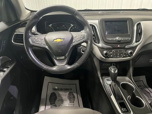Used 2019 Chevrolet Equinox LT image 4