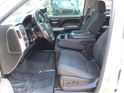 Used 2018 Chevrolet Silverado 1500 LT w/ All Star Edition AWD/4WD image 11