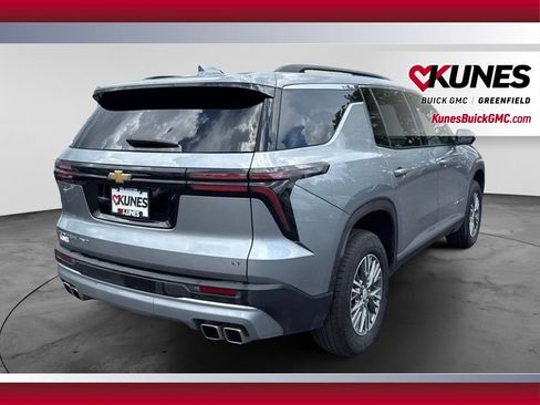 Used 2024 Chevrolet Traverse LT AWD/4WD image 6