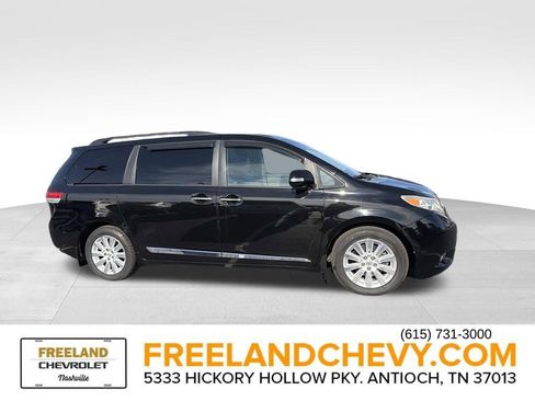 Used 2013 Toyota Sienna Limited image 2