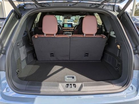 New 2026 Lincoln Aviator Reserve w/ Luxury Package RWD image 13