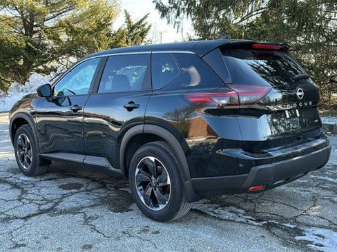 New 2026 Nissan Rogue SV w/ Cold Weather Package image 5