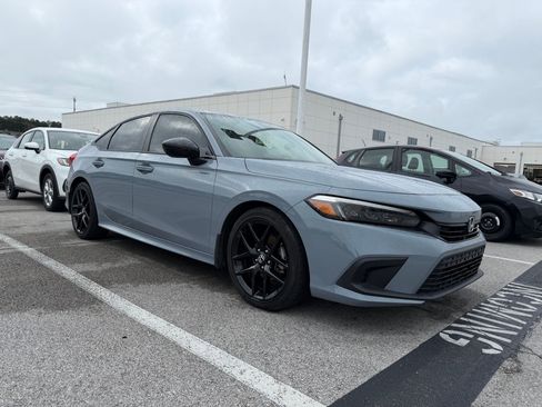 Used 2024 Honda Civic Sport image 3
